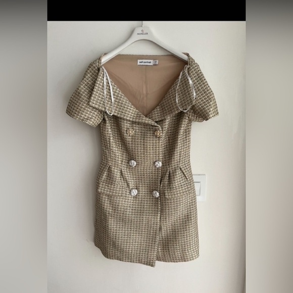 self portrait gold tinsel boucle mini dress Gold Tinsel Boucle Off Shoulder Mini Dress self-portrait-US